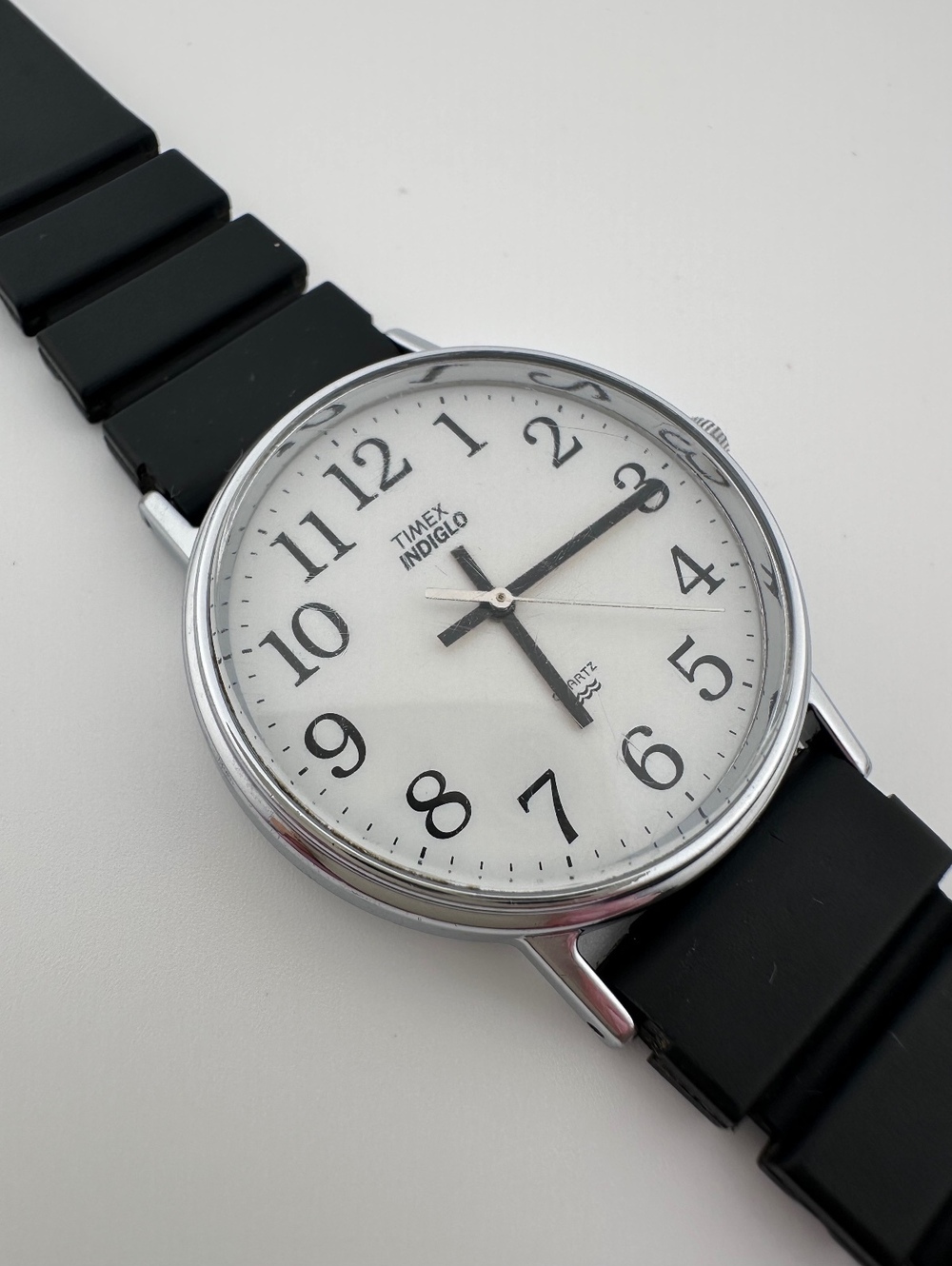 Vintage Timex Indiglo Men’s Watch 34mm White Dial Black Rubber Strap